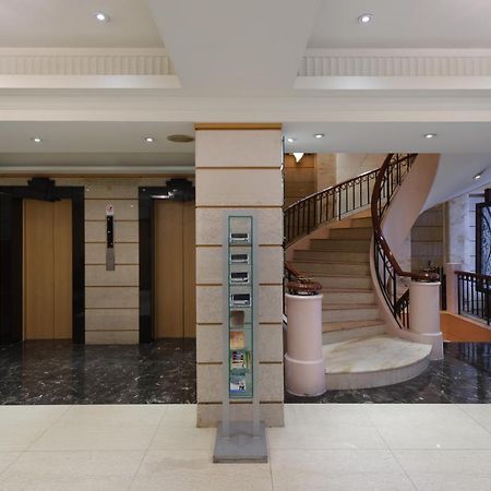 K Hotel Цзилун Экстерьер фото