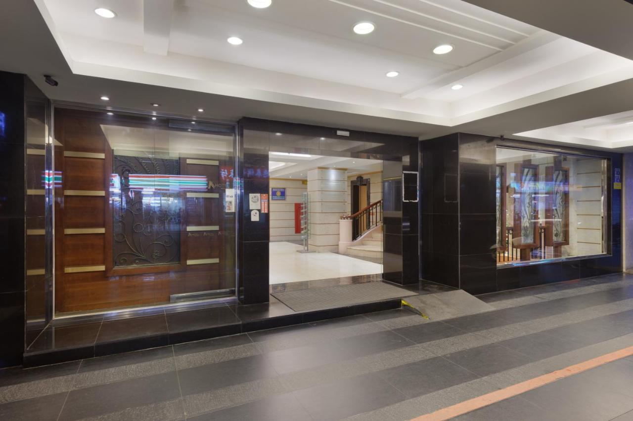 K Hotel Цзилун Экстерьер фото