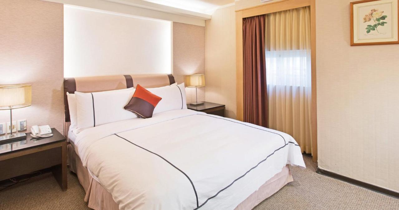 K Hotel Цзилун Экстерьер фото