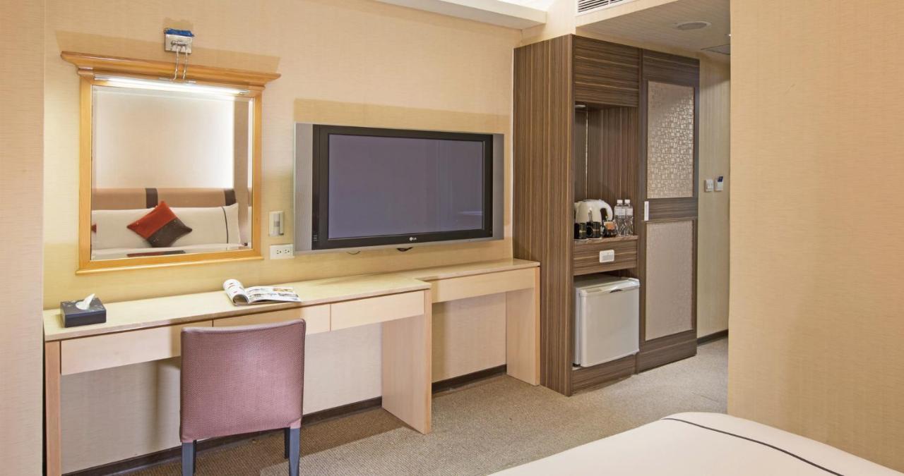 K Hotel Цзилун Экстерьер фото